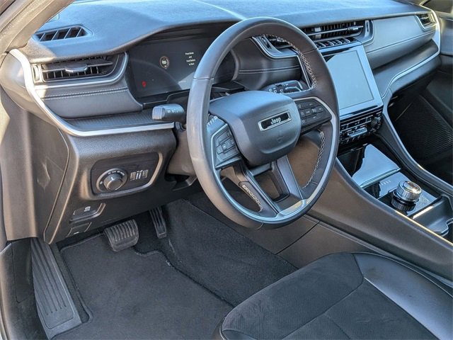 Certified 2023 Jeep Grand Cherokee L Laredo image 11