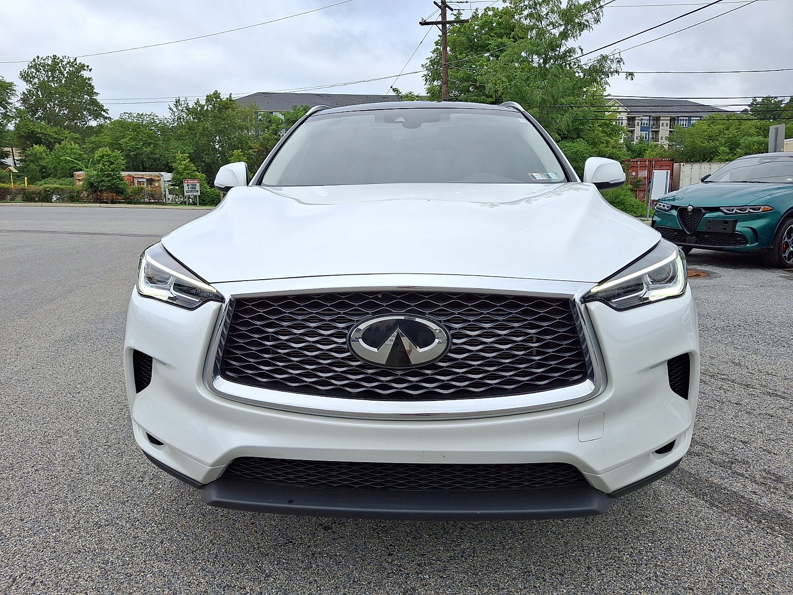 Certified 2023 INFINITI QX50 Luxe AWD/4WD image 2