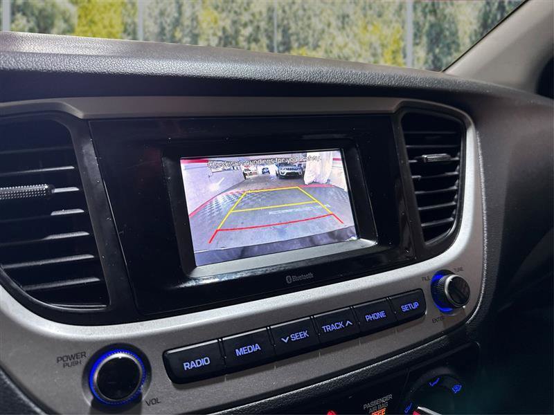 Used 2021 Hyundai Accent SE image 21