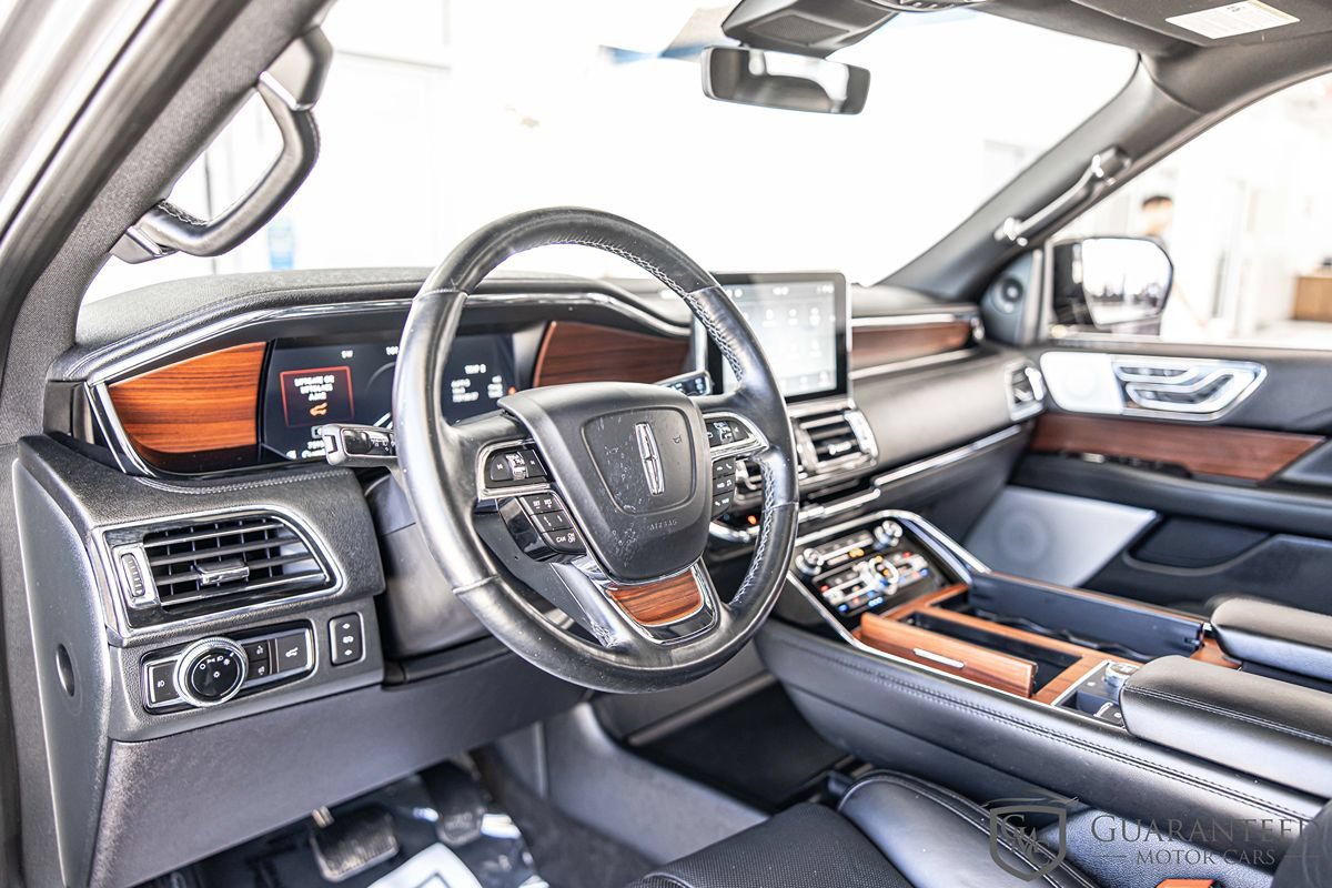 Used 2021 Lincoln Navigator L Reserve w/ Luxury Package AWD/4WD image 20