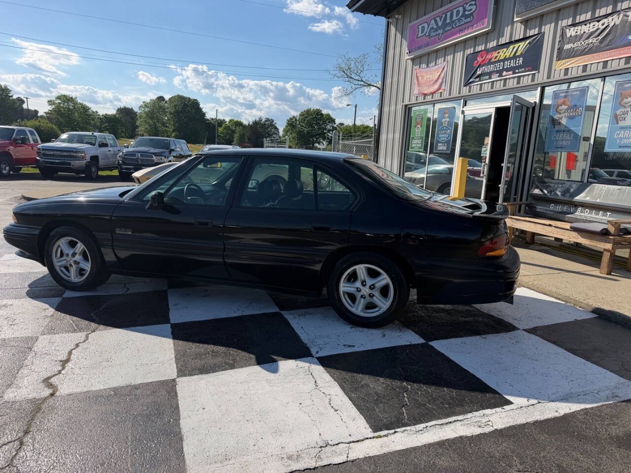 Used 1997 Pontiac Bonneville SSE w/ Opt Pkg FWD image 9