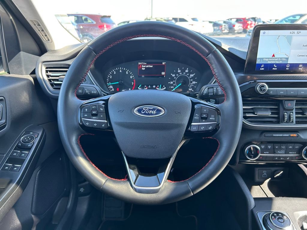 Used 2022 Ford Escape SEL w/ SEL Stealth AWD Package image 10