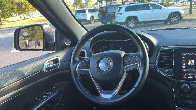 Used 2019 Jeep Grand Cherokee Altitude image 14