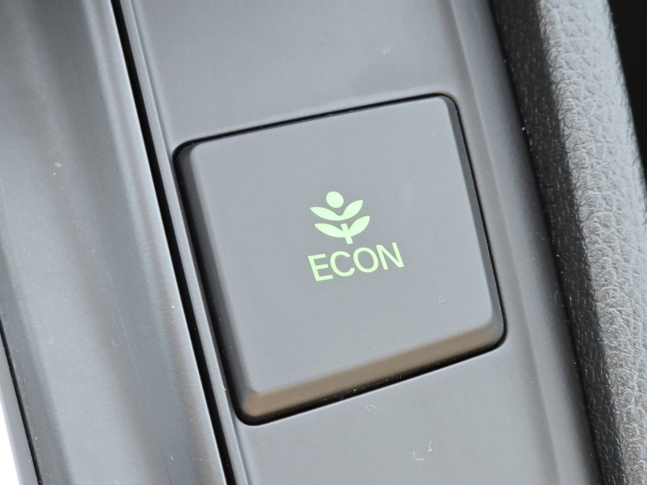 Certified 2017 Honda CR-V LX image 8