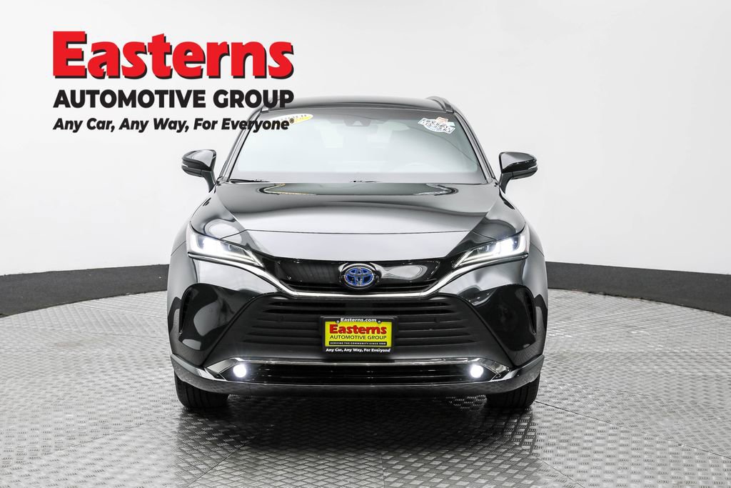 Used 2023 Toyota Venza Nightshade AWD/4WD image 2