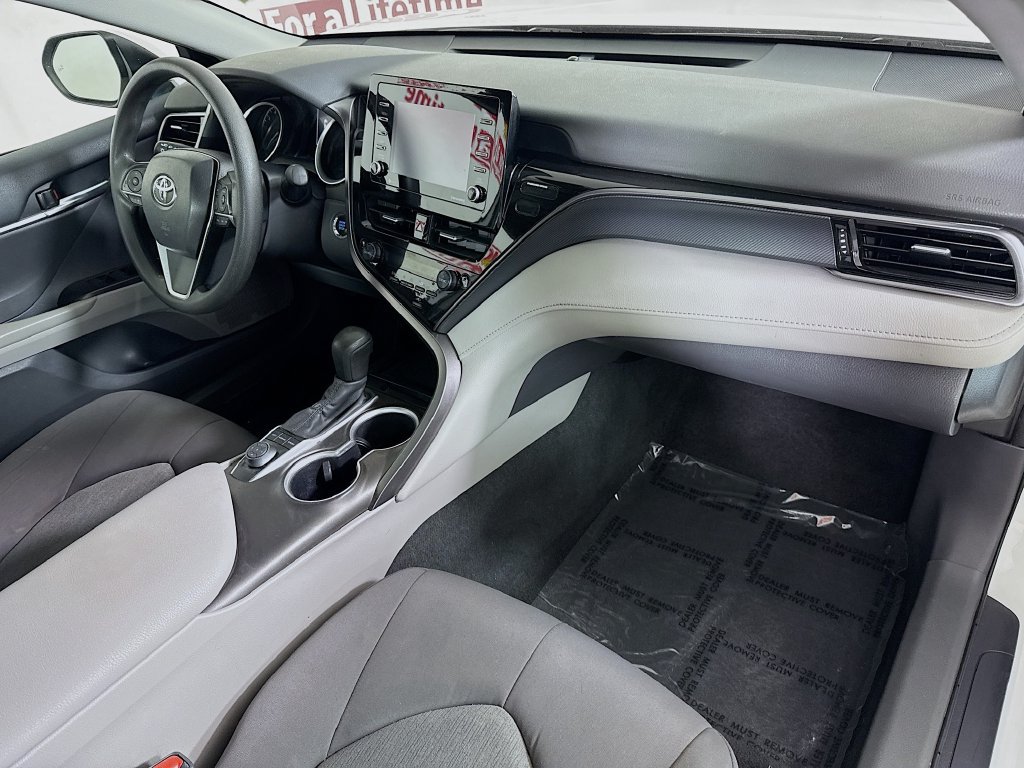 Used 2024 Toyota Camry LE w/ Convenience Package FWD image 29