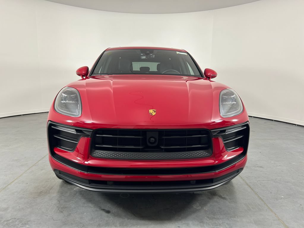 Certified 2025 Porsche Macan AWD/4WD image 10