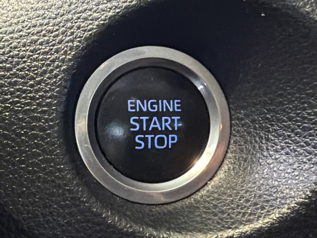 Certified 2022 Toyota Corolla Cross LE FWD image 27
