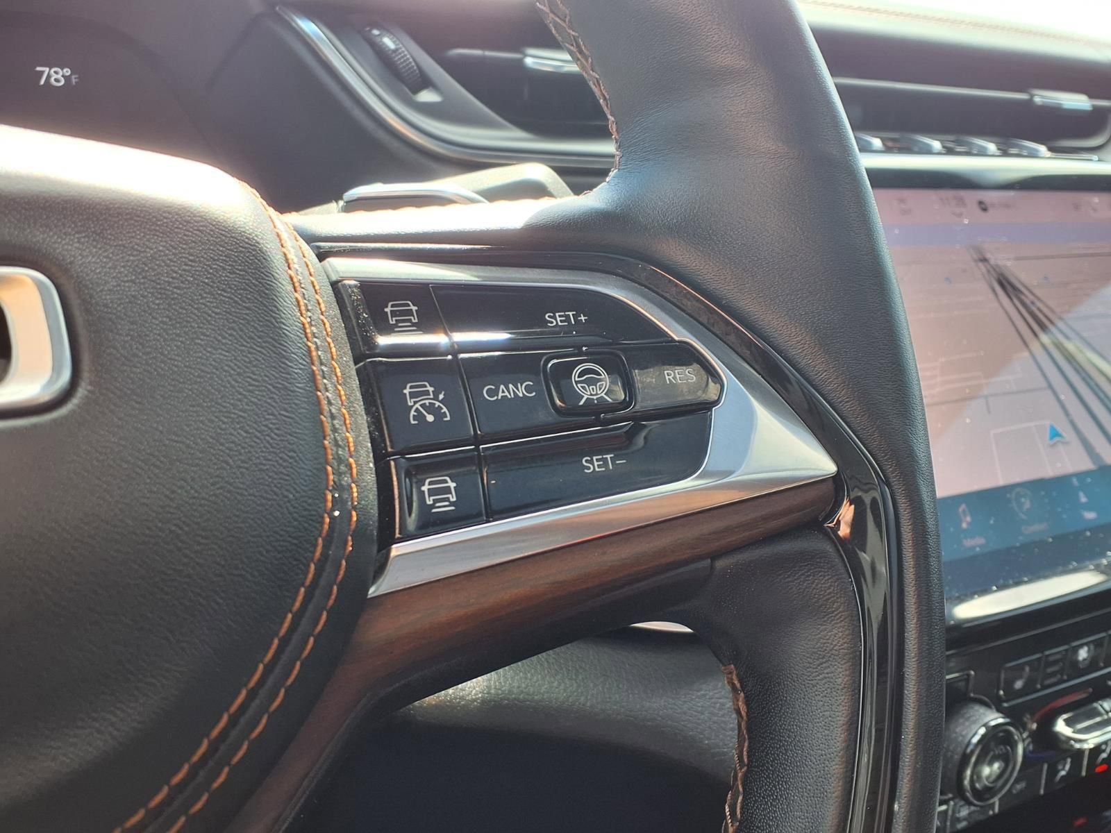 Used 2021 Jeep Grand Cherokee L Summit w/ Advanced Protech Group IV image 23