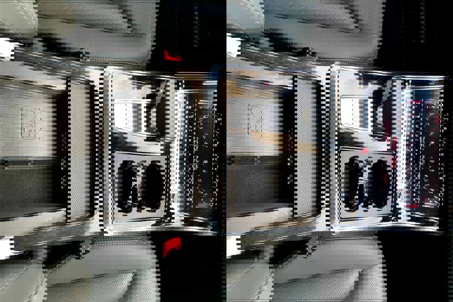 Used 2019 Audi Q8 Prestige image 35