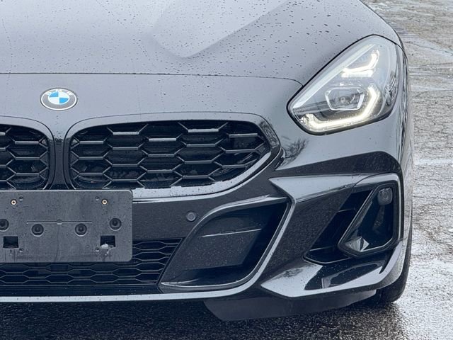 Certified 2024 BMW Z4 M40i w/ Premium Package image 12