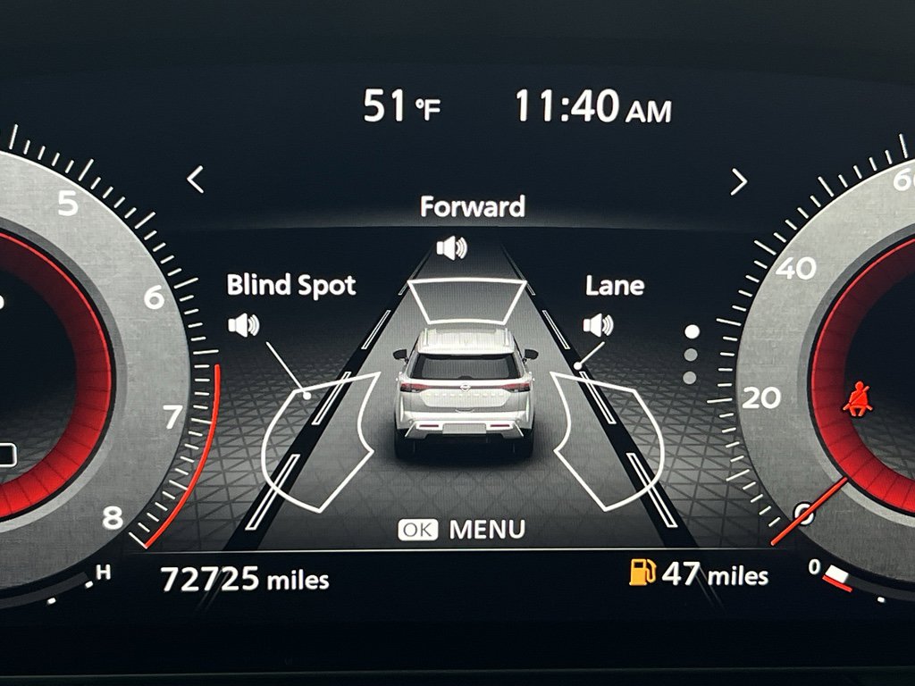 Used 2023 Nissan Pathfinder Platinum image 30