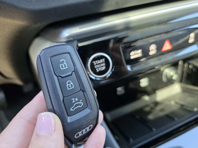 Used 2025 Audi Q5 Prestige image 15