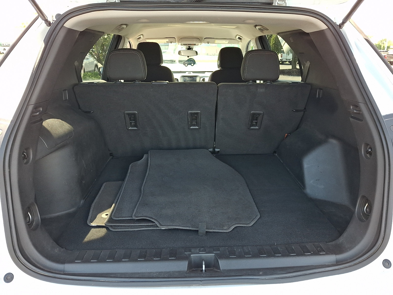 Certified 2022 Chevrolet Equinox LS w/ LS Convenience Package AWD/4WD image 27