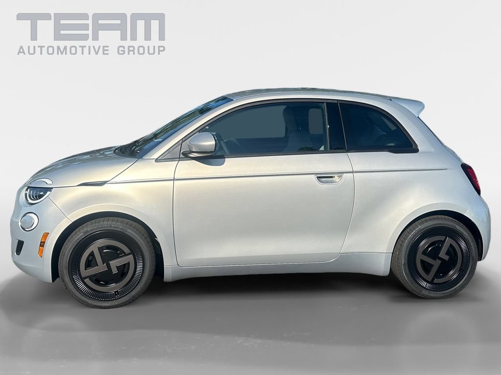 New 2025 FIAT 500 e FWD image 4