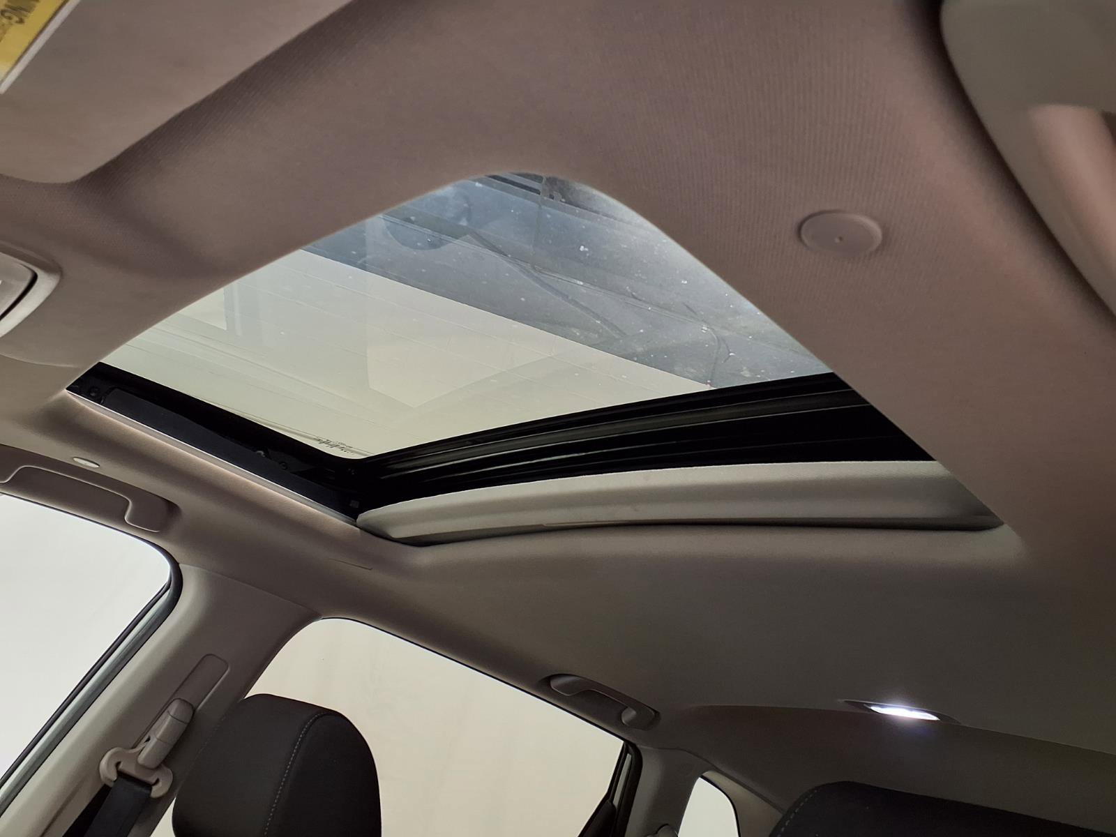 Used 2025 Honda CR-V EX image 12