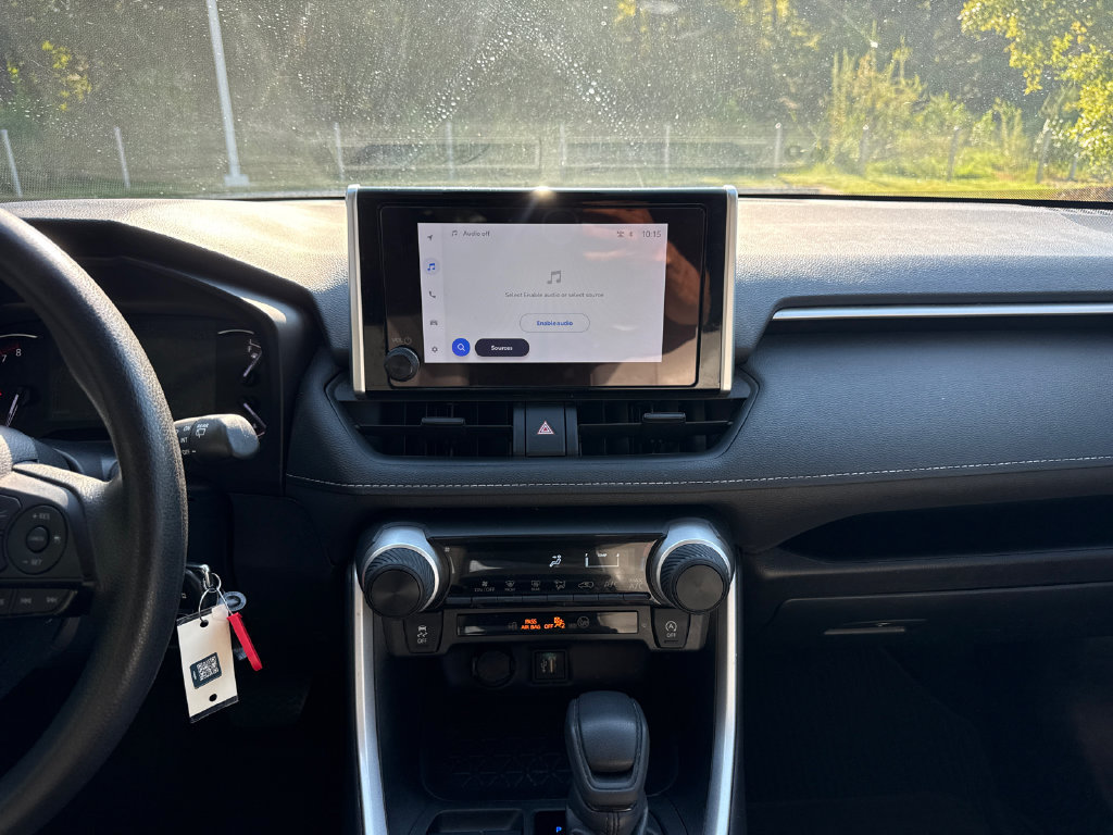 Used 2024 Toyota RAV4 LE FWD image 18
