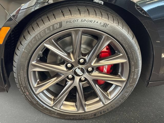 New 2026 Cadillac CT5 V w/ Technology Package AWD/4WD image 9