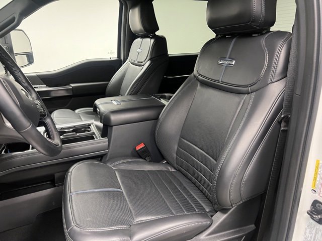 Used 2025 Ford F450 Platinum w/ FX4 Off-Road Package image 23