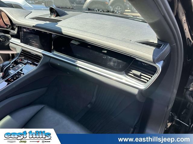Used 2018 Porsche Panamera 4 AWD/4WD image 28