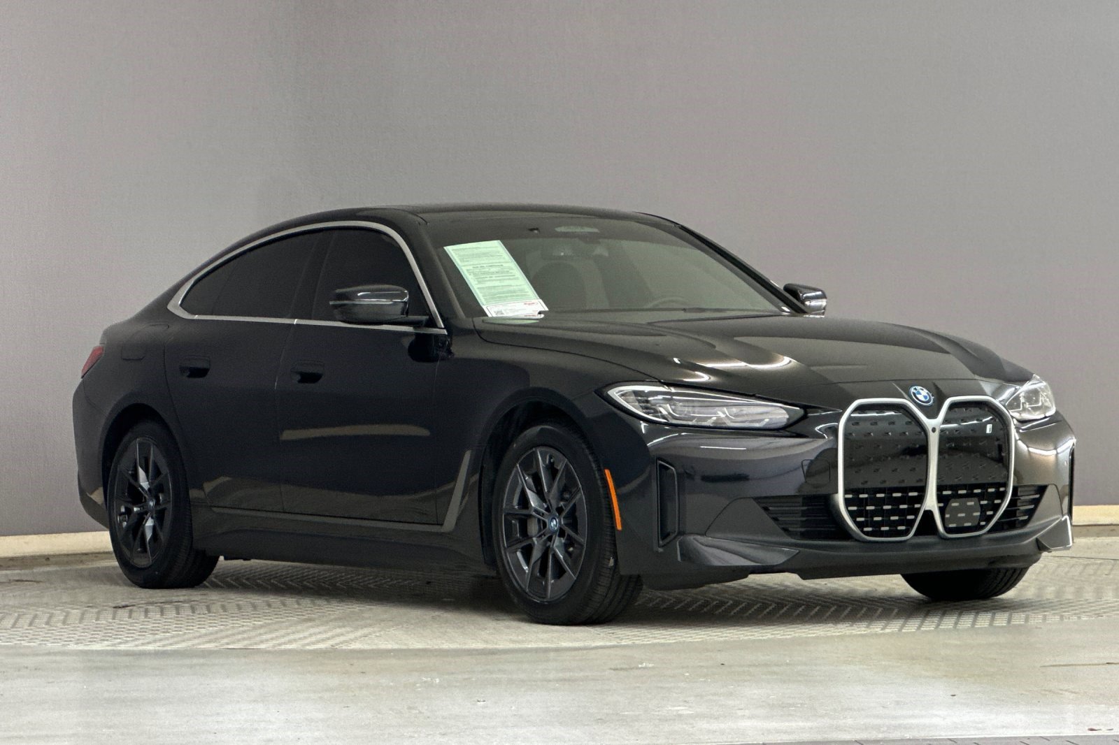 Certified 2024 BMW i4 eDrive35 w/ Premium Package image 6