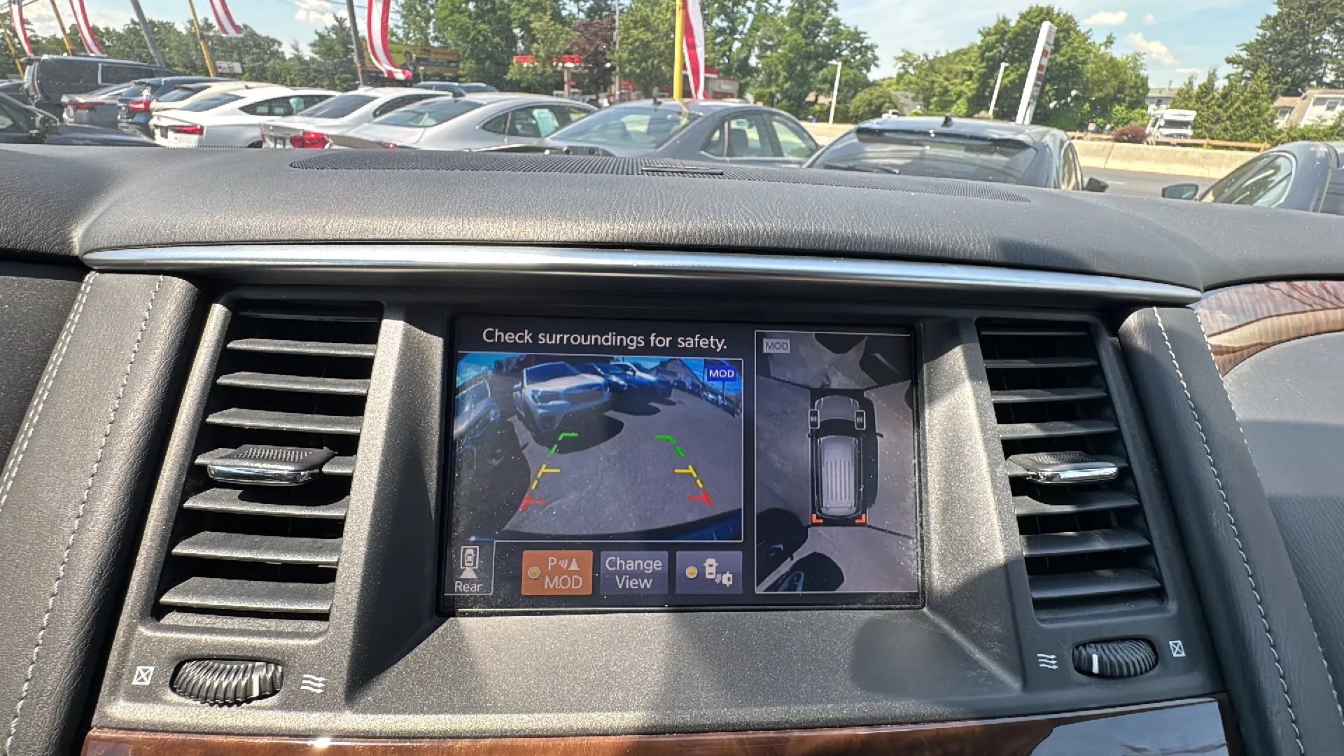 Used 2019 Nissan Armada Platinum w/ Interior Lighting Package AWD/4WD image 30
