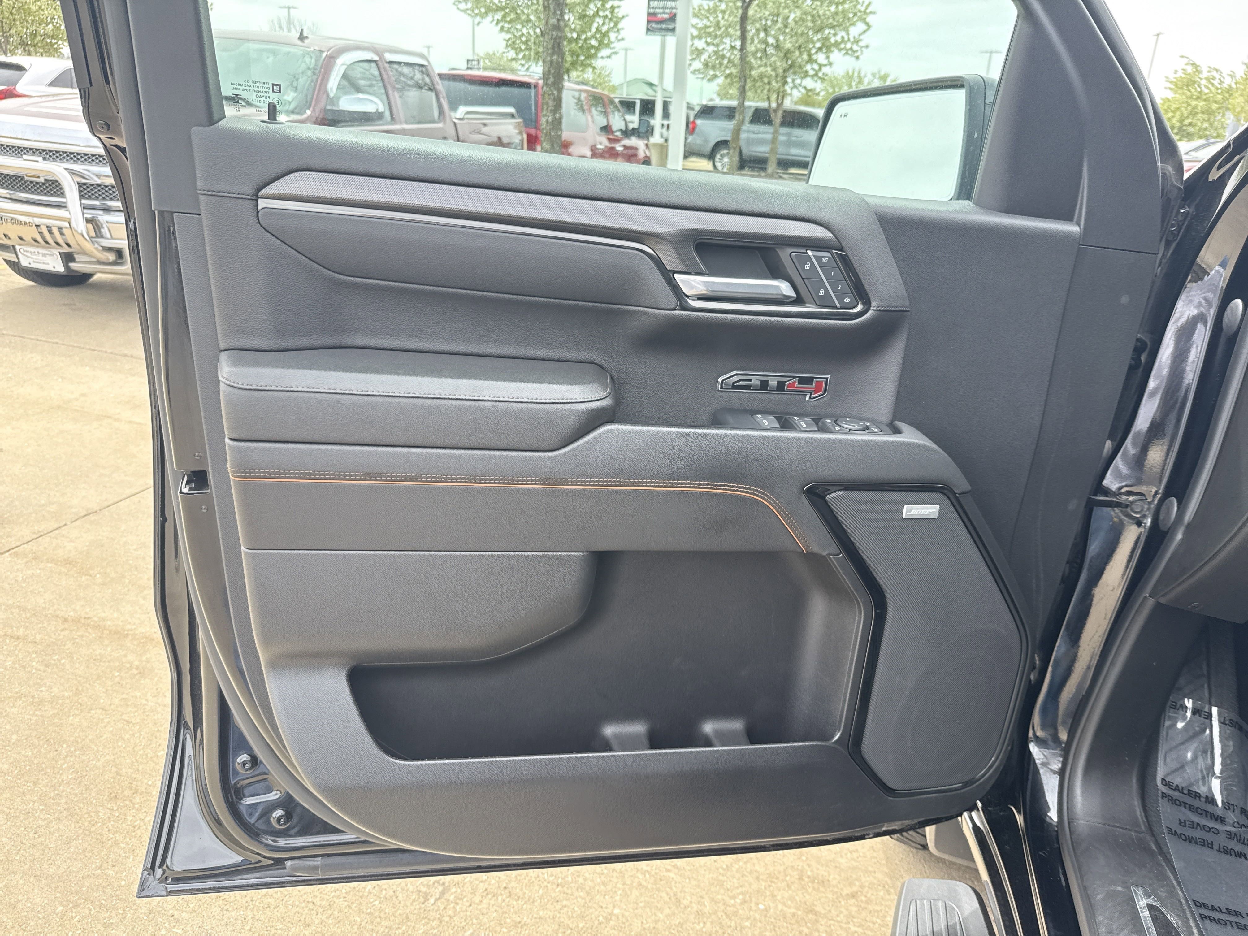 Used 2023 GMC Sierra 1500 AT4 w/ AT4 Premium Package AWD/4WD image 15