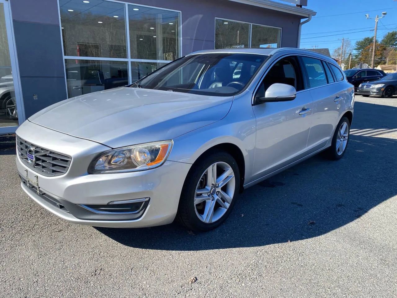 Used 2015 Volvo V60 T5 Premier AWD/4WD image 2