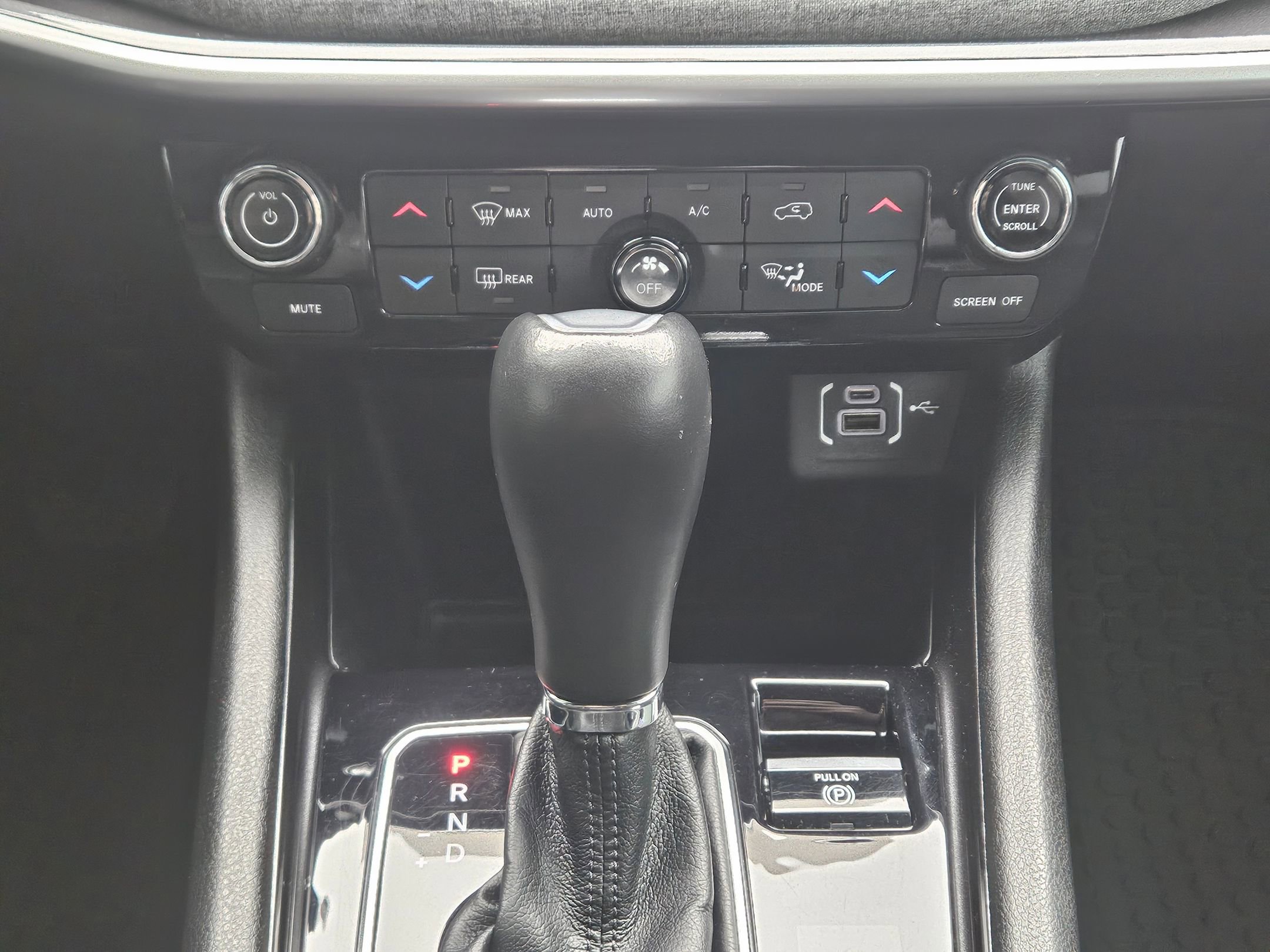 Used 2023 Jeep Compass Latitude w/ Convenience Group image 14