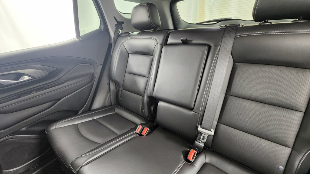 Used 2022 GMC Terrain SLT w/ LPO, Roadside Safety Package AWD/4WD image 14