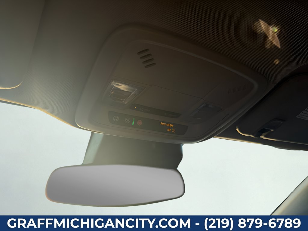 Used 2024 Chevrolet Malibu LT FWD image 15