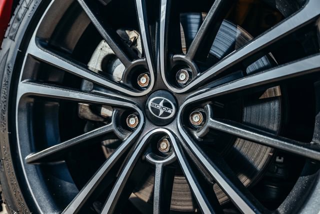 Used 2013 Scion FR-S image 3