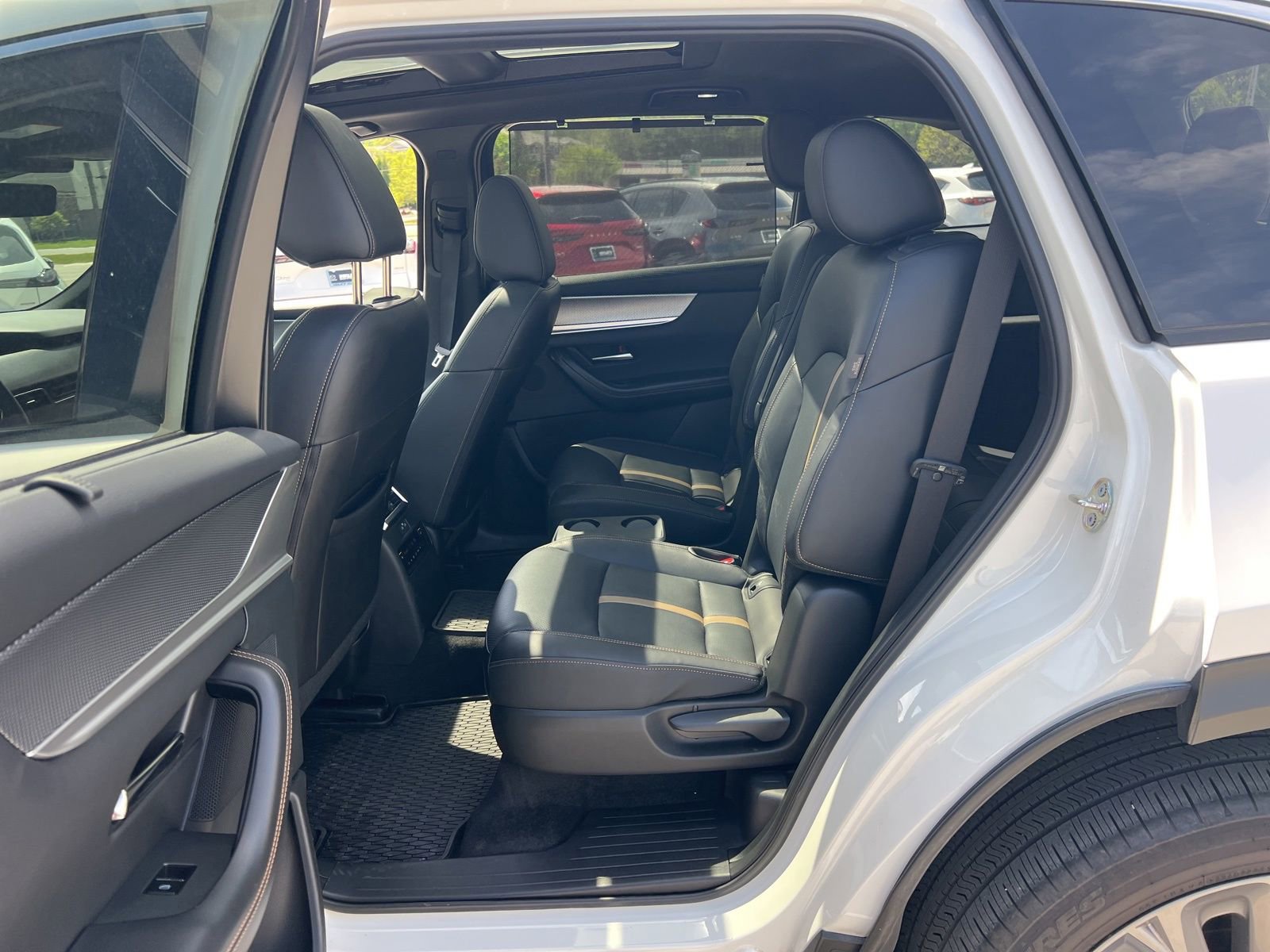 Certified 2026 MAZDA CX-90 3.3 Turbo w/ Premium Plus Pkg image 34