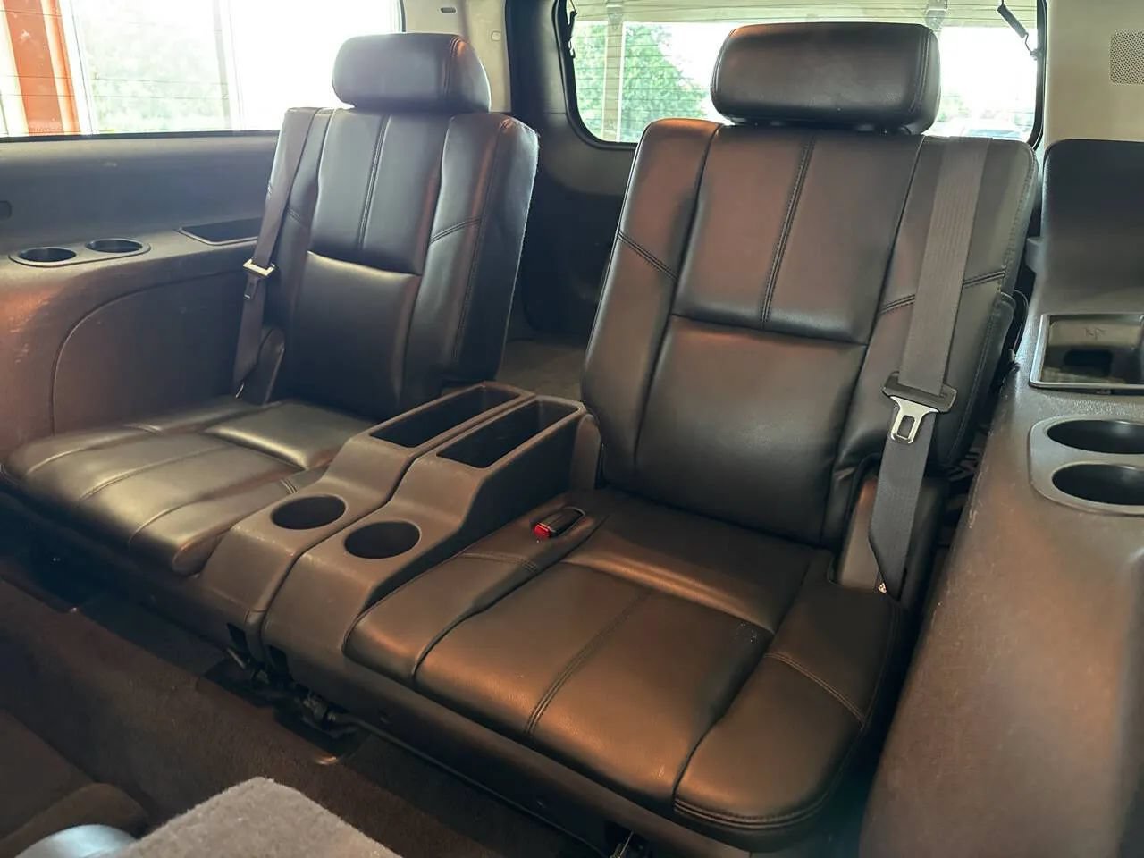 Used 2007 GMC Yukon XL SLT w/ SLT Preferred Equipment Group AWD/4WD image 31