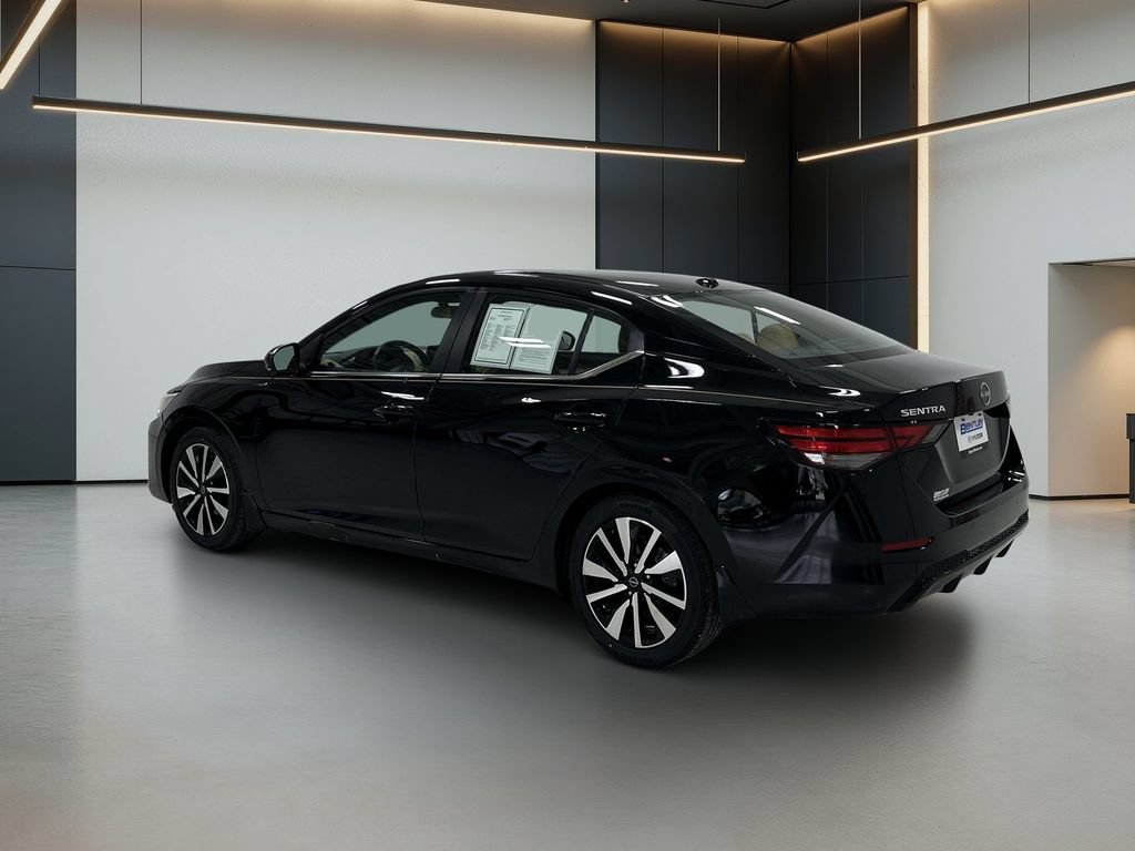 Used 2024 Nissan Sentra SV w/ SV Premium Package FWD image 3
