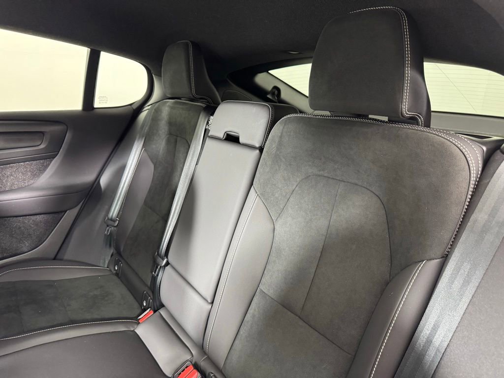 Used 2022 Volvo C40 P8 Recharge Ultimate AWD/4WD image 13