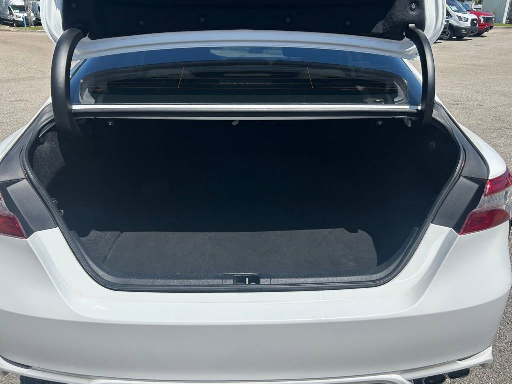 Used 2019 Toyota Camry SE w/ Convenience Package image 31