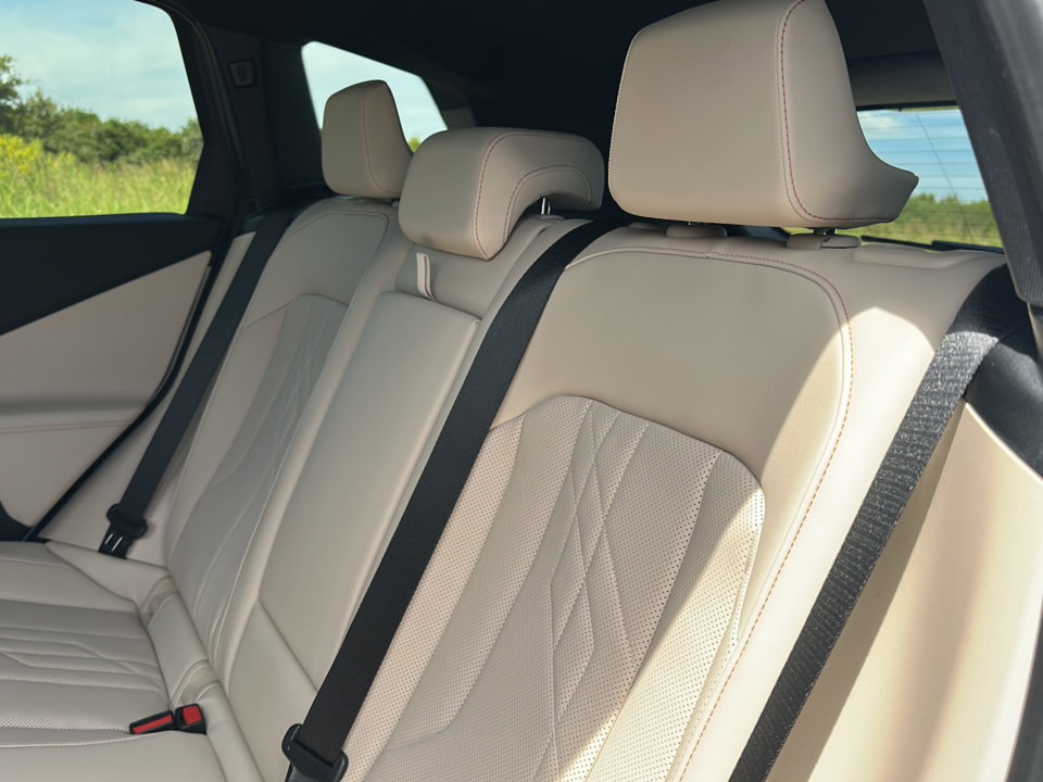 New 2026 BMW X3 xDrive30 w/ M Sport Package AWD/4WD image 16