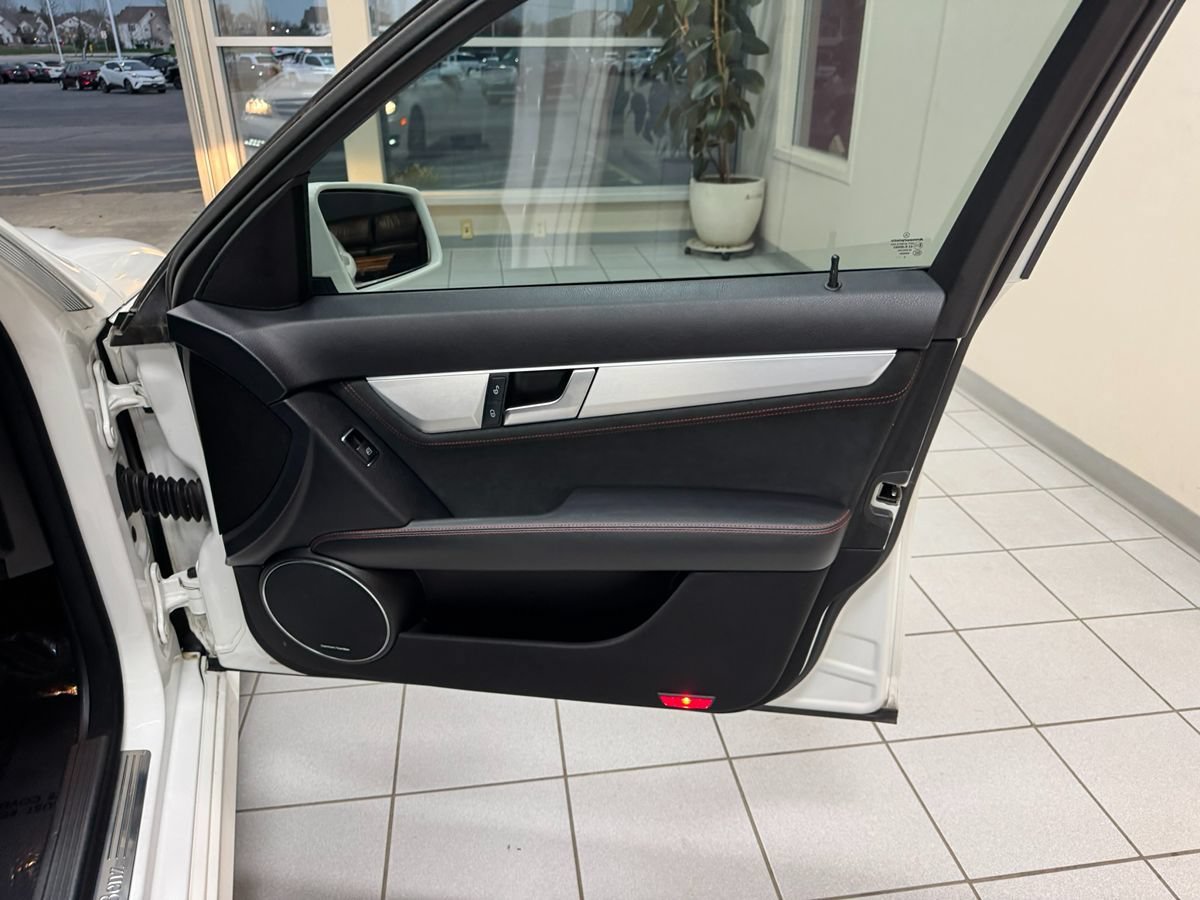 Used 2013 Mercedes-Benz C 300 4MATIC Sedan image 16