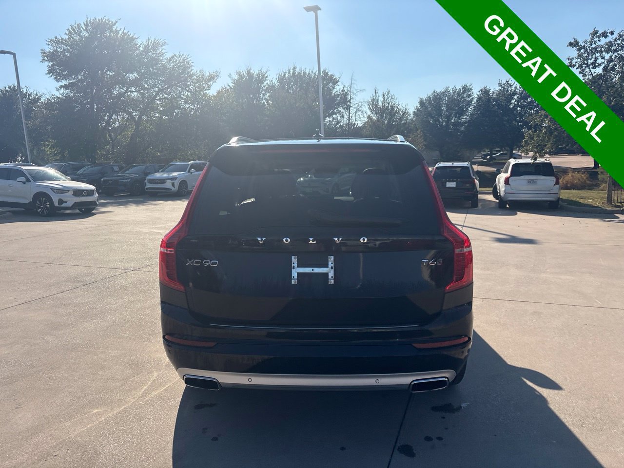Used 2021 Volvo XC90 T6 Momentum w/ Advanced Package AWD/4WD image 7