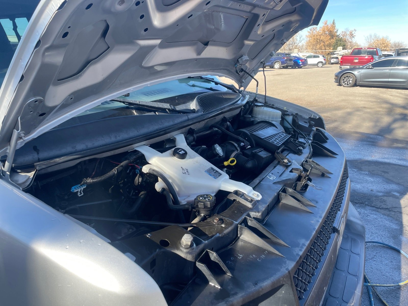 Used 2011 Chevrolet Express 2500 LS image 33