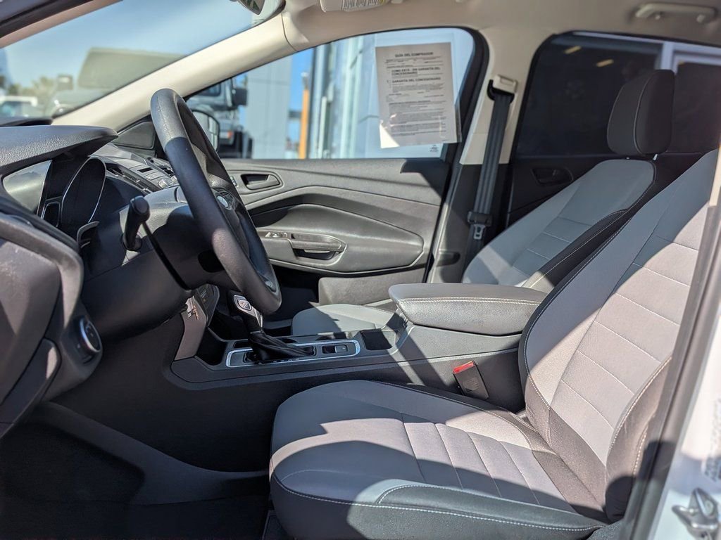 Used 2018 Ford Escape S image 9