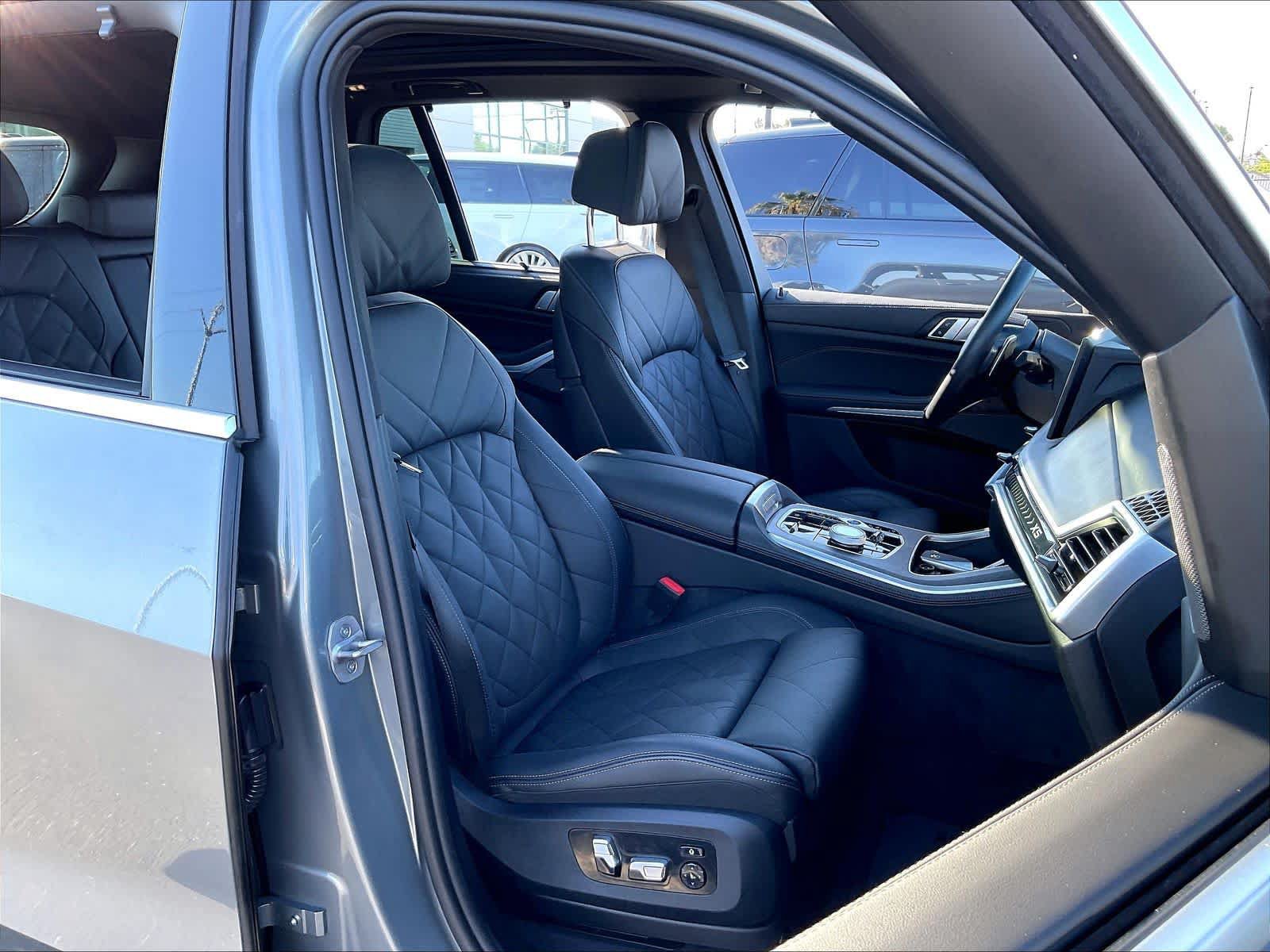 Used 2024 BMW X5 xDrive50e w/ Executive Package AWD/4WD image 7