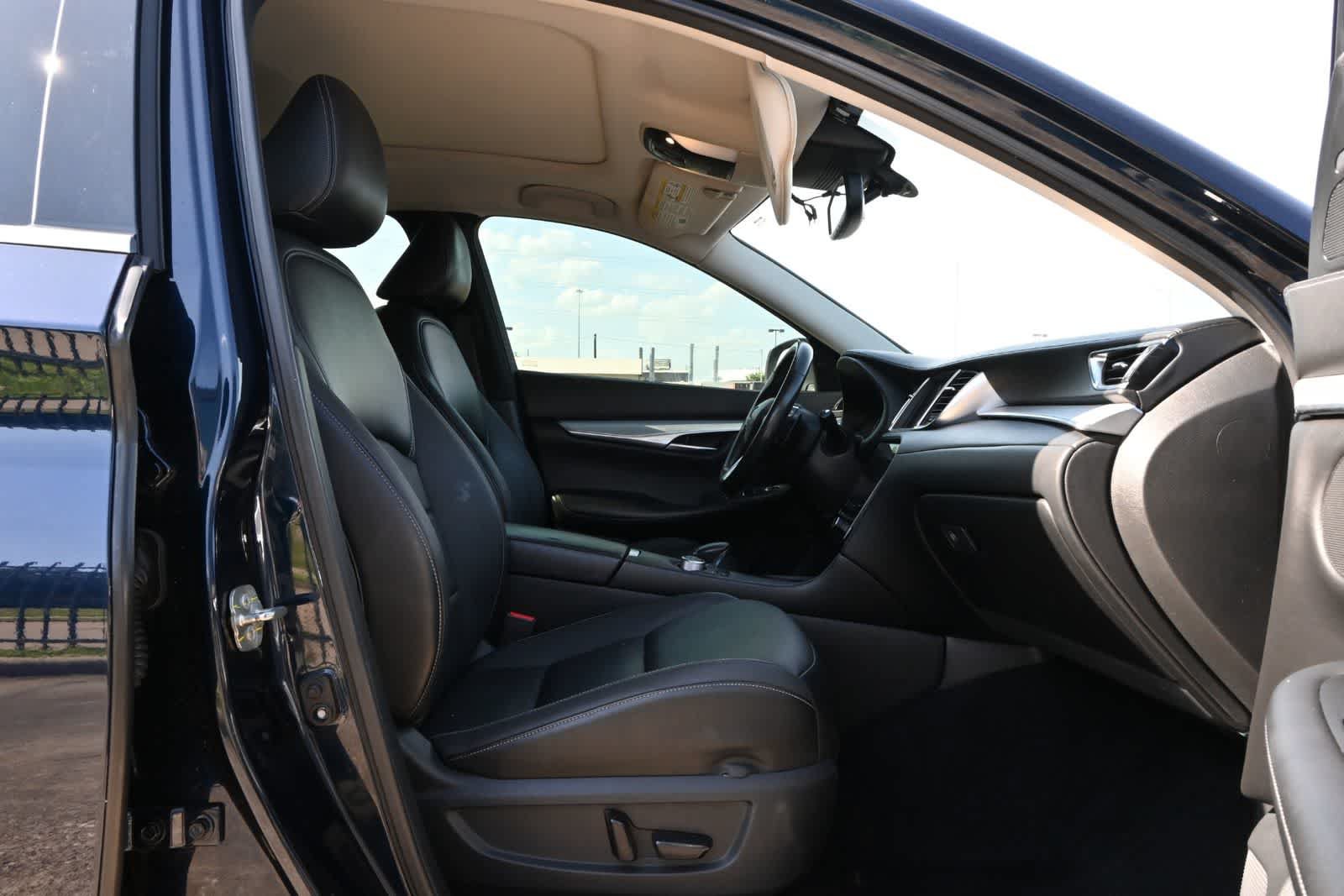 Used 2021 INFINITI QX50 Luxe AWD/4WD image 23