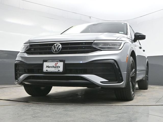 Used 2023 Volkswagen Tiguan SE R-Line AWD/4WD image 43