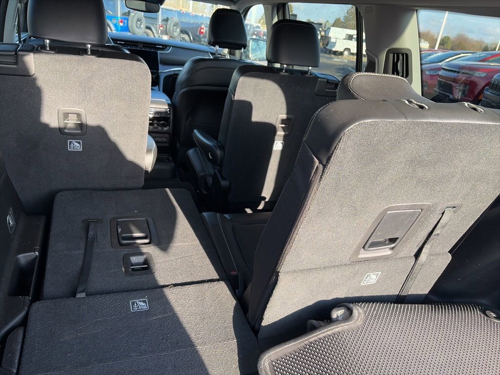 Used 2023 Jeep Grand Cherokee L Limited image 9