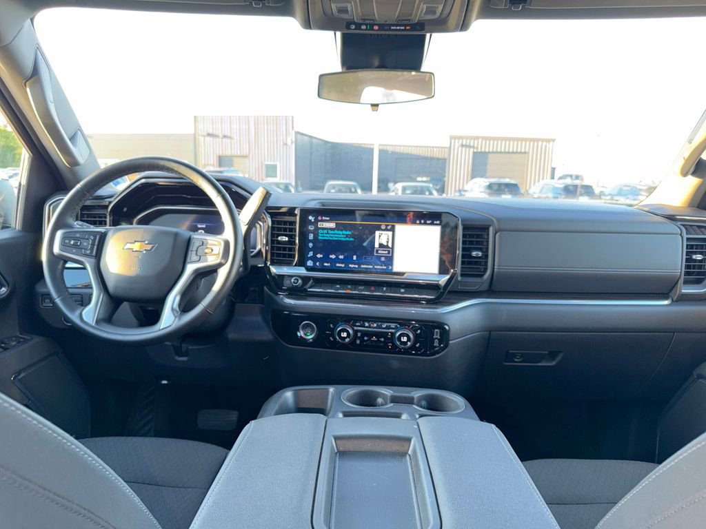 Certified 2024 Chevrolet Silverado 1500 LT AWD/4WD image 16