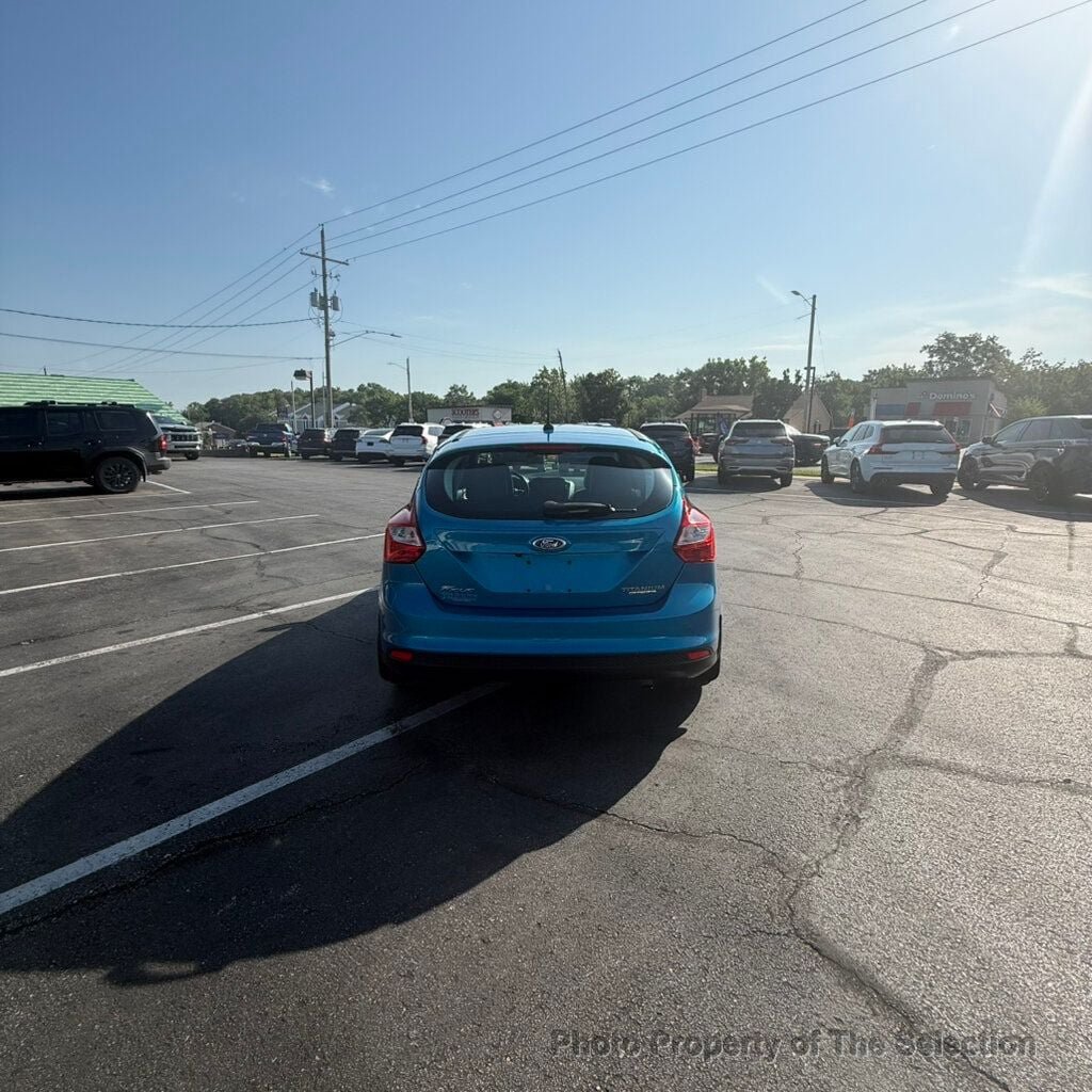 Used 2012 Ford Focus Titanium FWD image 12
