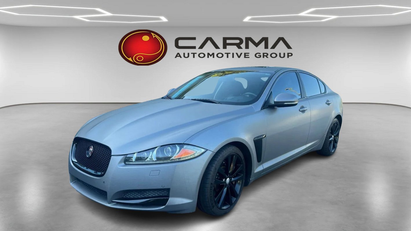 Used 2015 Jaguar XF Premium RWD image 1