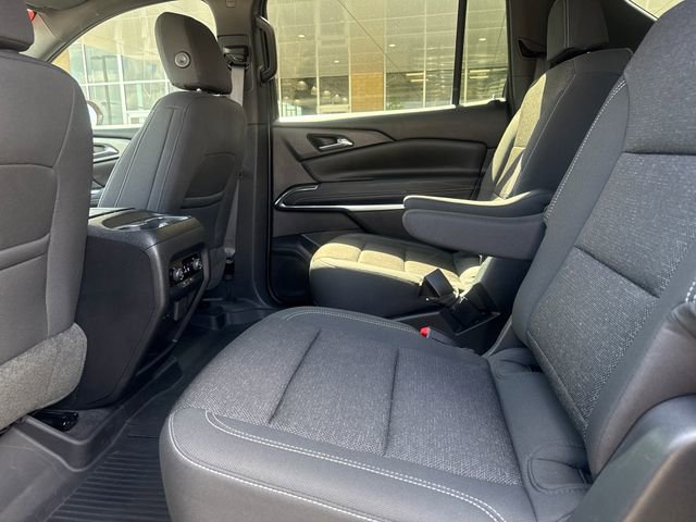 Used 2024 Chevrolet Traverse LT w/ Trailering Package FWD image 19